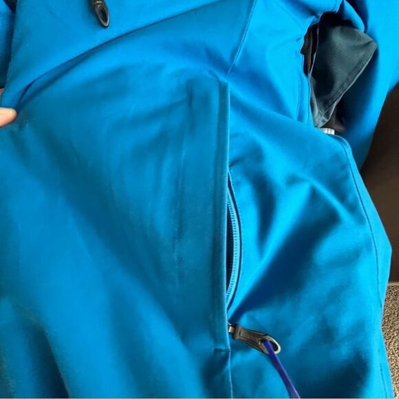 Descente Insulated WaterProof Interior Pockets Ski Jacket - Picture 12 of 16